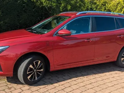 Gebraucht MG MG5 EV Comfort 114 kW (156 PS) 2022 Rot Kombi