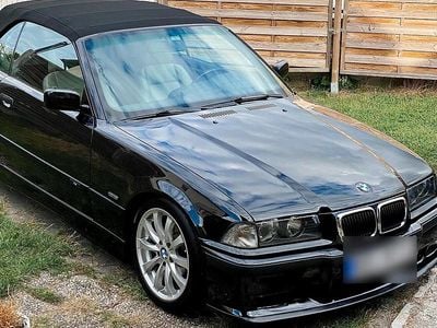 Gebraucht BMW 318 Cabriolet M Sport 116 PS (85 kW) 1998 Schwarz Cabrio