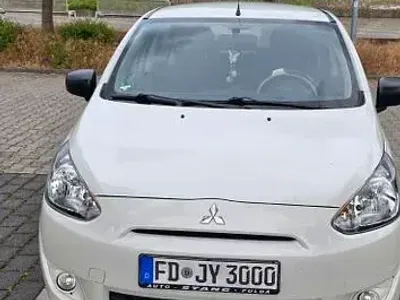 Gebraucht Mitsubishi Space Star 71 PS (52 kW) 2014 Weiß Van / Kleinbus