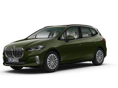 Gebraucht BMW 223 Active Tourer Luxury Line 197 PS (144 kW) 2025 Grün Van / Kleinbus