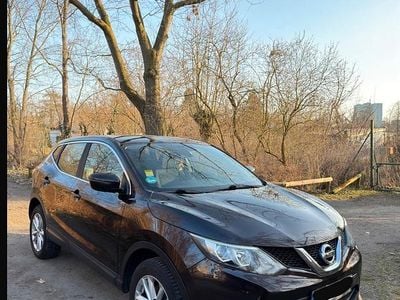 Gebraucht Nissan Qashqai 116 PS (85 kW) 2014 Violet SUV
