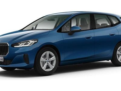 Blau Gebraucht 2025 BMW 220 Active Tourer Luxury Line Van / Kleinbus | 34.112 € (Fairer Preis)