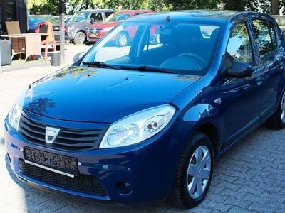 Gebraucht Dacia Sandero Basis 75 PS (55 kW) 2009 Blau Kleinwagen