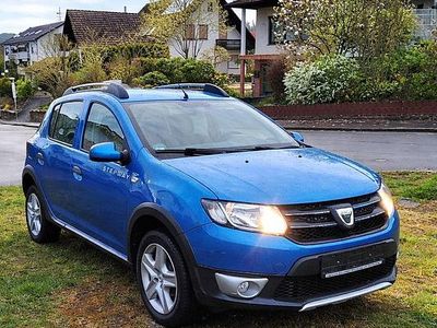 Second-hand Dacia Sandero Stepway 90 CP (66 kW) 2015 Albastru Hatchback