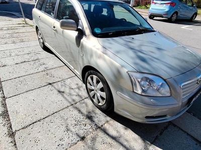 Gebraucht Toyota Avensis 129 PS (94 kW) 2005 Grün Kombi