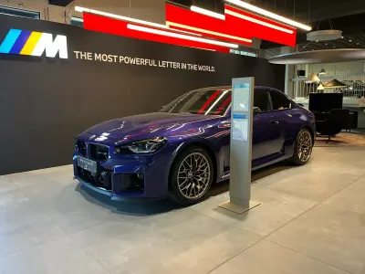 Neu BMW M2 Shadowline 530 PS (389 kW) 2026 Blau Coupé