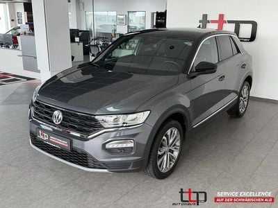 Second-hand VW T-Roc Style 150 CP (110 kW) 2020 Gri SUV