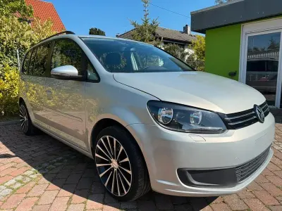 Usata VW Touran 140 CV (102 kW) 2013 Grigio Monovolume