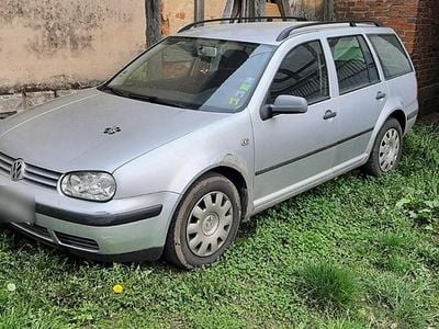 Gebraucht VW Golf IV 90 PS (66 kW) 2002 Silber Kombi