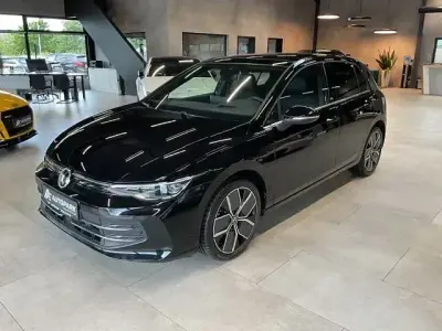 Gebraucht VW Golf VIII Edition 150 PS (110 kW) 2024 Schwarz Limousine