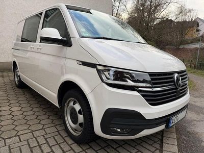 Gebraucht VW Transporter 150 PS (110 kW) 2022 Weiß Van