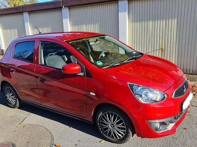 Gebraucht Mitsubishi Space Star Edition 71 PS (52 kW) 2018 Rot Kleinwagen