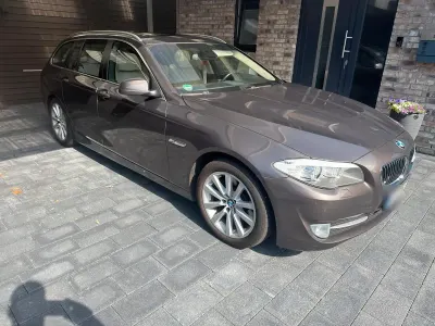 Gebraucht BMW 520 Luxury Line 184 PS (135 kW) 2011 Braun Kombi