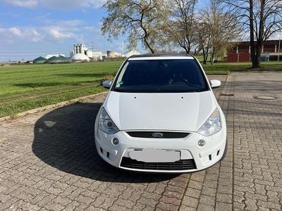 Gebraucht Ford S-MAX Titanium 175 PS (128 kW) 2009 Weiß Van / Kleinbus