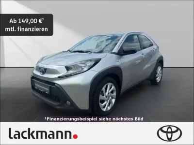 Gebraucht Toyota Aygo X Play 72 PS (52 kW) 2022 Silber SUV