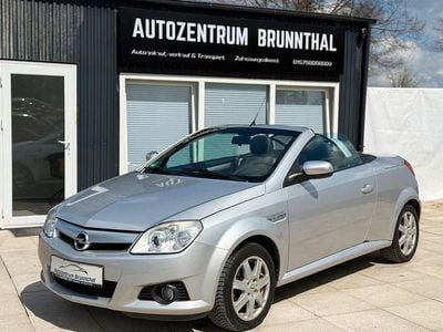 Używany Opel Tigra Sport 125 KM (91 kW) 2006 Srebrny Kabriolet