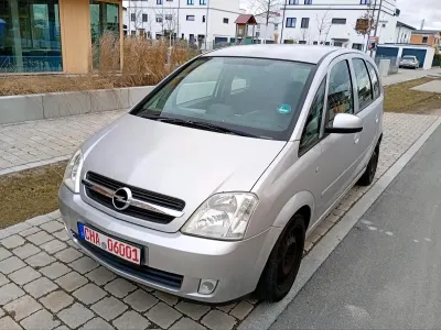 Gebraucht Opel Meriva 100 PS (73 kW) 2005 Silber Van / Kleinbus