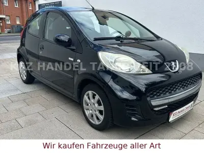 Gebraucht Peugeot 107 68 PS (50 kW) 2010 Schwarz Kleinwagen