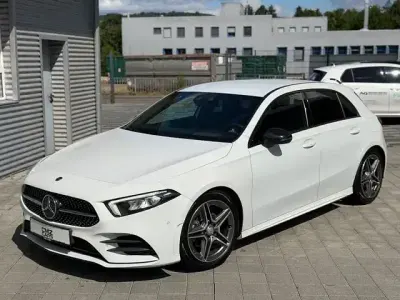 Gebraucht Mercedes A200 Sport 163 PS (119 kW) 2019 Weiß Limousine