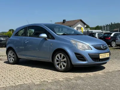 Gebraucht Opel Corsa Active 69 PS (50 kW) 2013 Blau Kleinwagen