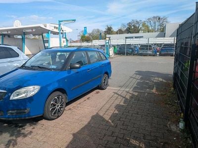 Usata Skoda Fabia 60 CV (44 kW) 2009 Blu Station wagon