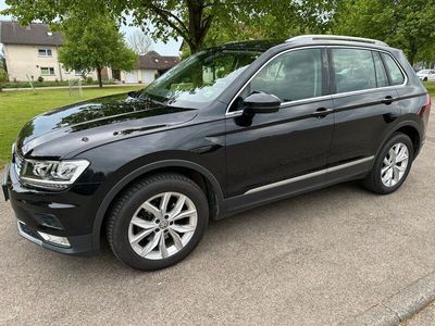 gebraucht VW Tiguan 2.0 TDI SCR DSG BMT 4MOTION Highline, AHK