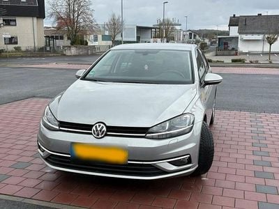 Gebraucht VW Golf VII Join 116 PS (85 kW) 2019 Silber Limousine