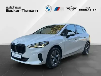 Gebraucht BMW 220 Active Tourer Efficient Dynamics 156 PS (114 kW) 2025 Alpinweiß uni Van / Kleinbus