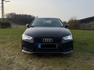 Gebraucht Audi A3 Attraction 110 PS (80 kW) 2016 Schwarz Limousine