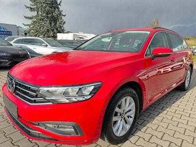 Gebraucht VW Passat Business 122 PS (89 kW) 2023 Rot Kombi