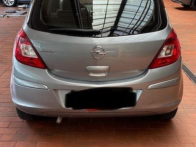 Gebraucht Opel Corsa 86 PS (63 kW) 2011 Andere farben Kleinwagen