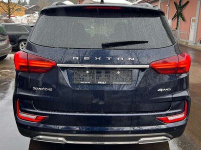 gebraucht Ssangyong Rexton Rexton2.2 e-XDi 220 4WDAut. Sapphire