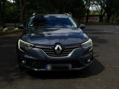 Gebraucht Renault Mégane GrandTour Intens 110 PS (80 kW) 2017 Grau Kombi