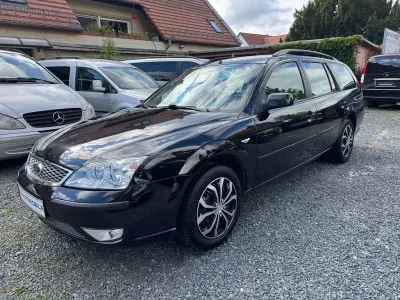 Używany Ford Mondeo Futura 125 KM (91 kW) 2006 Czarny Sedan/Limuzyna