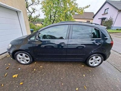Gebraucht VW Golf VI Team 140 PS (102 kW) 2011 Schwarz Kleinwagen