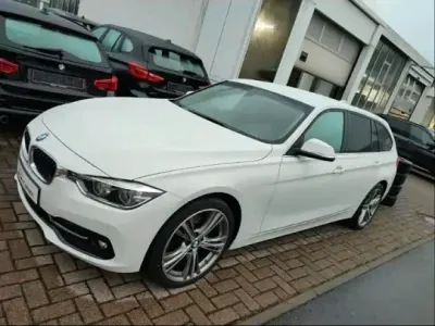 Gebraucht BMW 320 M Sport 190 PS (139 kW) 2019 Weiß Kombi