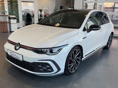 Weiß Gebraucht 2021 VW Golf VIII GTD Limousine | 31.890 € (Etwas zu teuer)