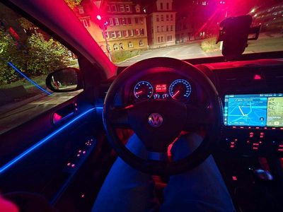 Usata VW Golf V Trendline 102 CV (75 kW) 2007 Blu Utilitaria