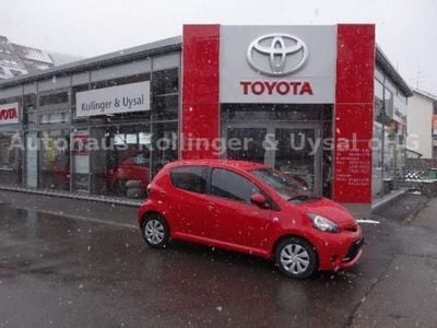 Usata Toyota Aygo Cool 68 CV (50 kW) 2014 Rosso Utilitaria
