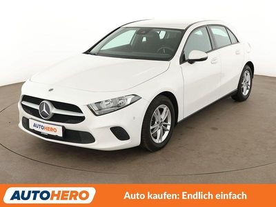 Gebraucht Mercedes A200 163 PS (119 kW) 2019 Weiß Limousine