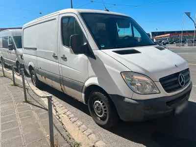 Używany Mercedes Sprinter 130 KM (95 kW) 2011 Biały Van