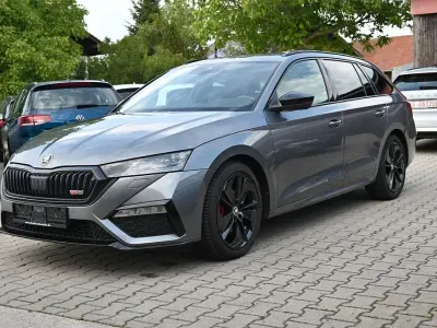 Gebraucht Skoda Octavia RS 200 PS (147 kW) 2023 Graphite grey Kombi