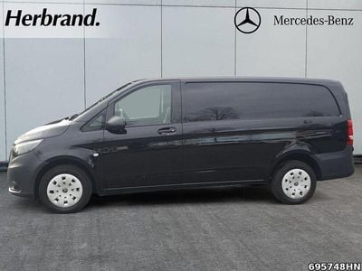 Gebraucht Mercedes Vito 163 PS (119 kW) 2023 Schwarz Van