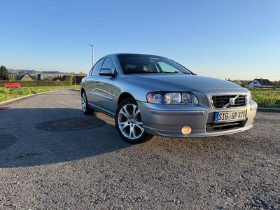 Second-hand Volvo S60 Momentum 185 CP (136 kW) 2008 Argintiu Berlinǎ