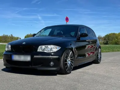Gebraucht BMW 118 Performance 129 PS (94 kW) 2005 Schwarz Kleinwagen