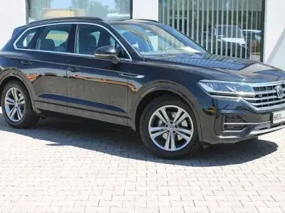 Gebraucht VW Touareg R-line 231 PS (169 kW) 2023 Schwarz SUV