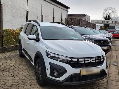 Weiß Gebraucht 2024 Dacia Jogger Expression Van / Kleinbus | 18.800 € (Fairer Preis)