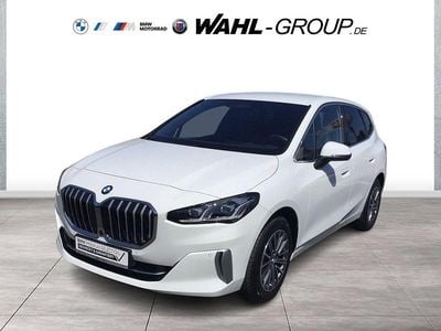 Weiß Gebraucht 2024 BMW 218 Active Tourer Luxury Line Van / Kleinbus | 29.890 € (Guter Preis)