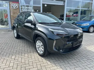 Gebraucht Toyota Yaris Comfort 116 PS (85 kW) 2022 Schwarz Kleinwagen