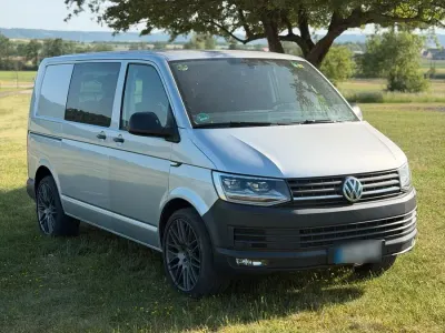 Gebraucht VW Transporter 140 PS (102 kW) 2016 Silber Van
